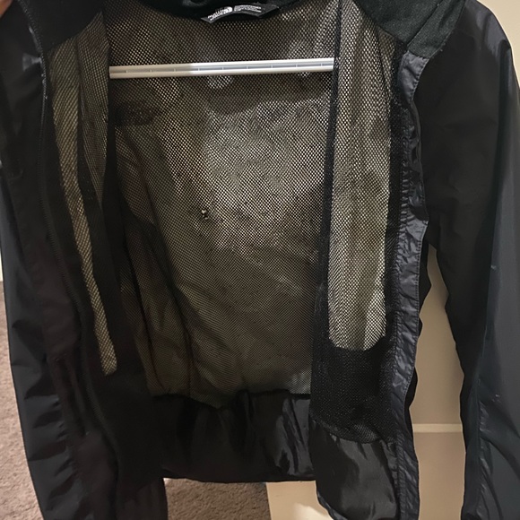 North Face Windbreaker Jacket - Picture 6 of 7
